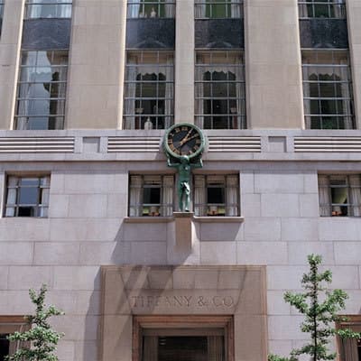 Tiffany переносит часы с Пятой авеню на запястье