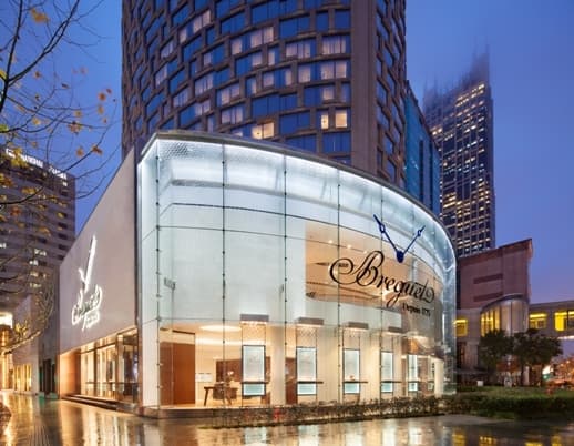 Breguet открыл крупнейший бутик в Шанхае