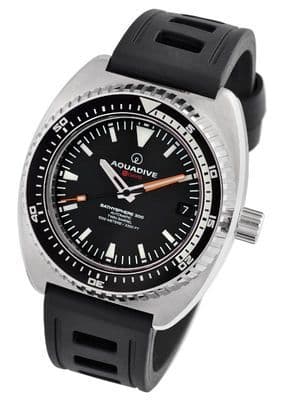 Часы Aquadive Classic Reissue, возрождающая модель 70-х