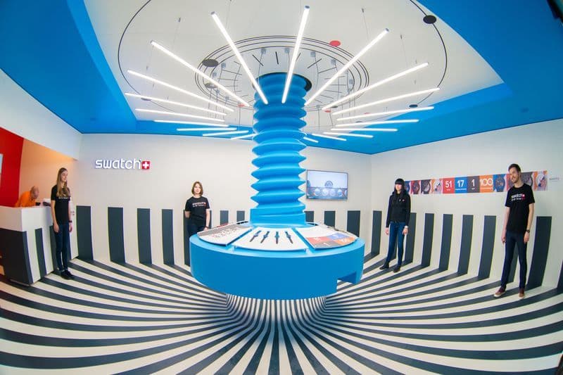 Состоялось официальное открытие pop-up Store Swatch Sistem 51