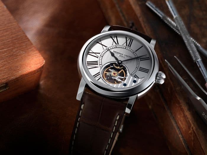 Frederique Constant выпустил новые часы в коллекции Heartbeat Manufacture