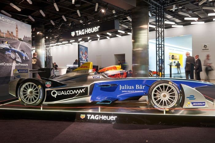 Новый Porsche 911R, болид Red Bull Racing и Audi R8 на выставке TAG Heuer