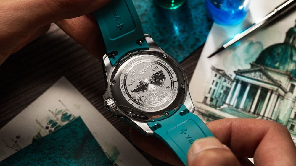 TAG Heuer Connected Modular 45 в pop-up store в ТРЦ «Европейский»