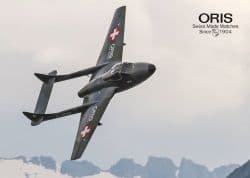 Oris разыгрывает билеты на авиационный фестиваль Ambri Fly-In