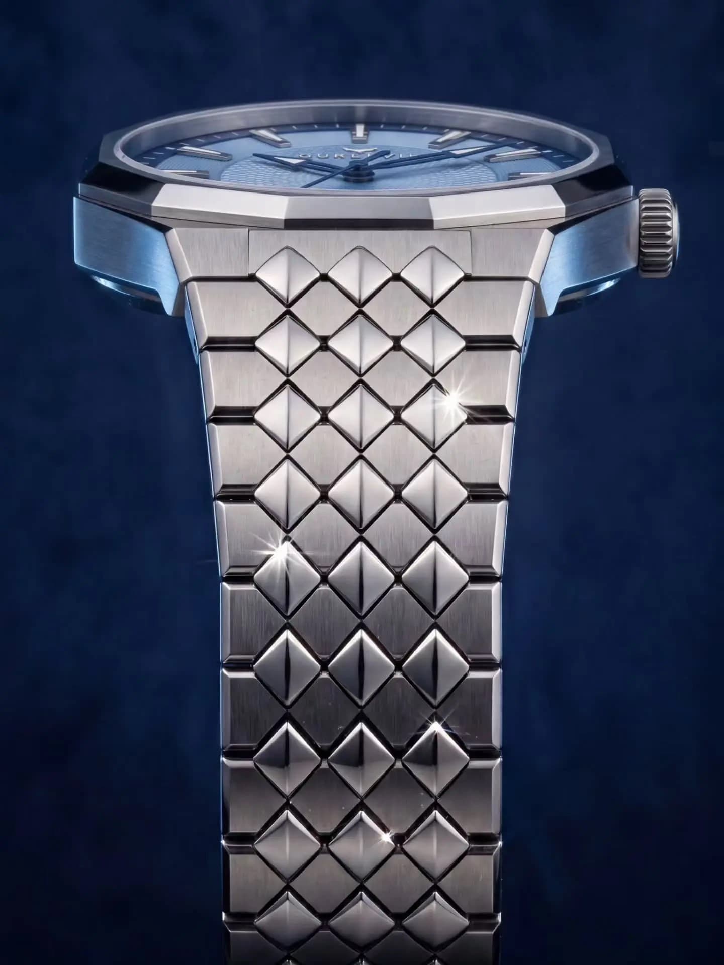 Часы Gurlevik Ferseng с турецкими мотивами