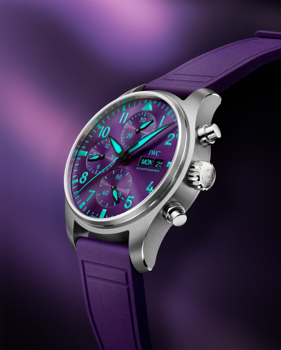 IWC Pilot’s Watch с циферблатом оттенка орхидеи