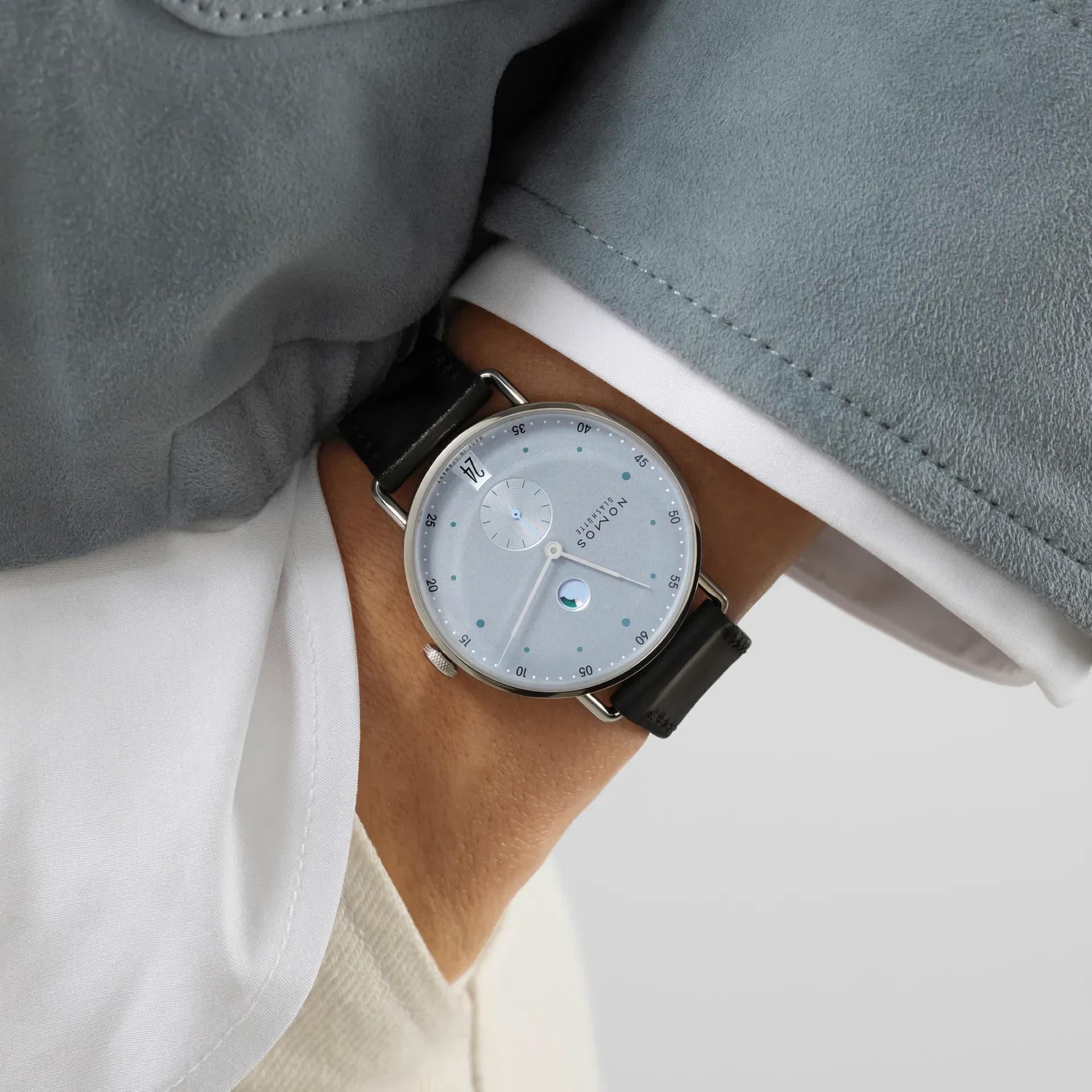 NOMOS Glashütte. Новый механизм и новый оттенок