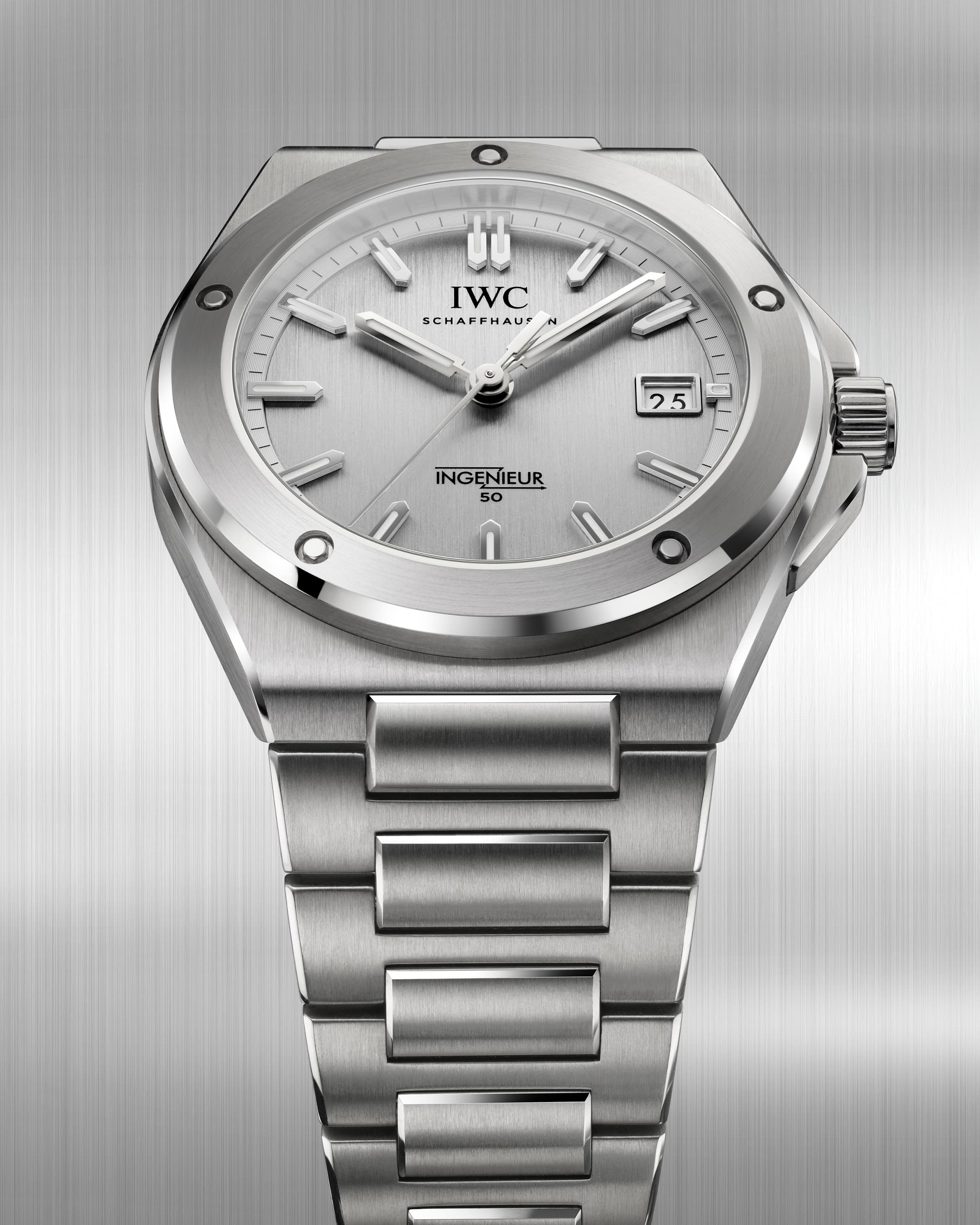 IWC отмечает 50 лет Ingenieur SL