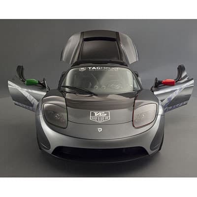 Автомобиль TAG Heuer Tesla Roadster