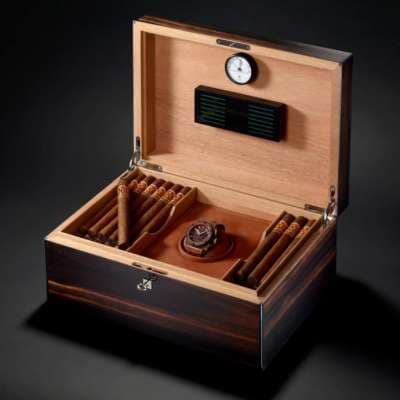 Часы Hublot King Power Arturo Fuente