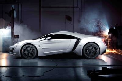 Компания Cyrus стала партнером W Motors
