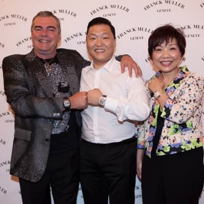 Часы Franck Muller с изображением PSY