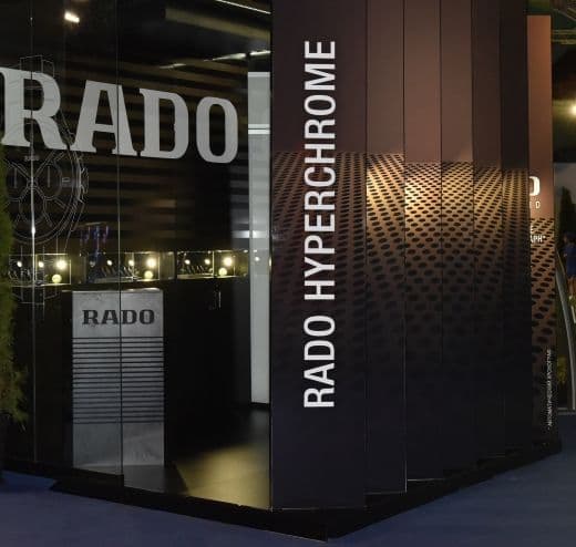 Президент Rado Матиас Брешан вручил победителям «Кубка Кремля» часы Rado HyperChrome