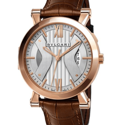 Часы Bvlgari на выставке в Сингапуре