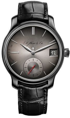Дату на часах H. Moser & Cie написали дети