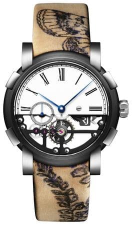 Часы Romain Jerome с татуировкой на ремешке