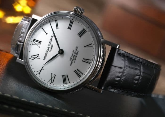Часы Frederique Constant с фарфоровым циферблатом