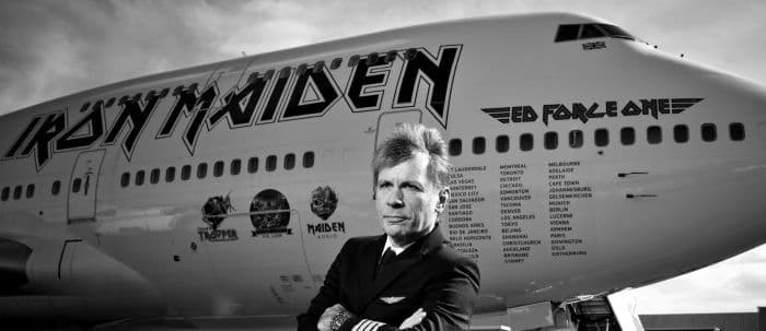 Солист Iron Maiden создал часы в авиационном стиле