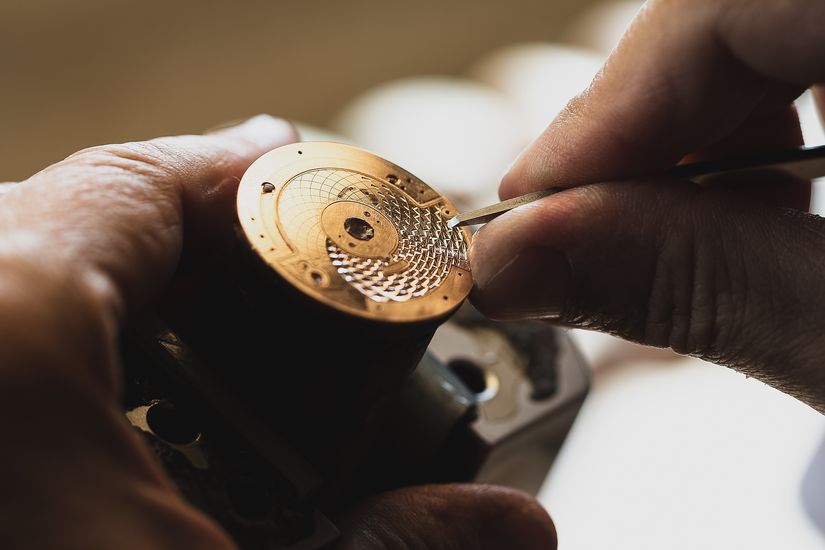 Часы Parmigiani Fleurier Toric Capitole Rose Gold Brown 