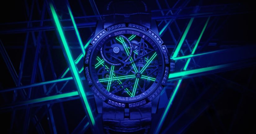Часы Roger Dubuis Excalibur Blacklight 
