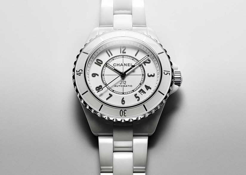 Часы Chanel J12 