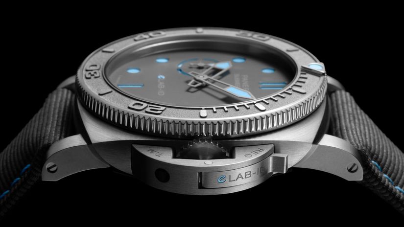 Часы Panerai Submersible eLAB-ID