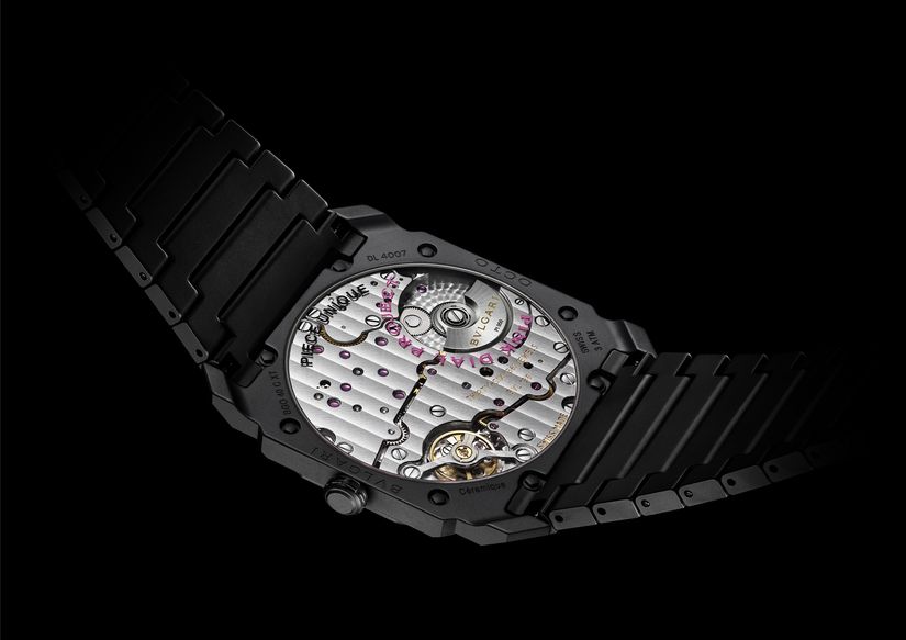 Часы Bvlgari Octo Finissimo Black Ceramic for the Pink Dial Project