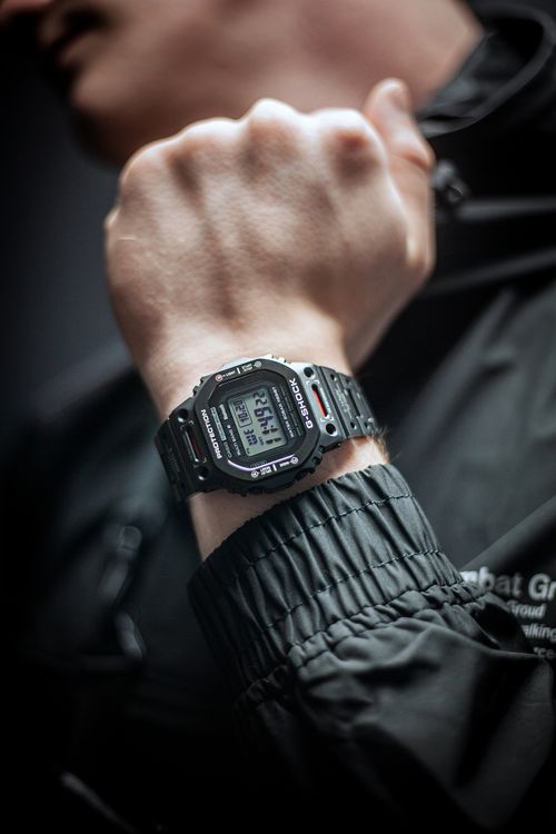 Часы G-Shock GMW-B5000TVA-1ER
