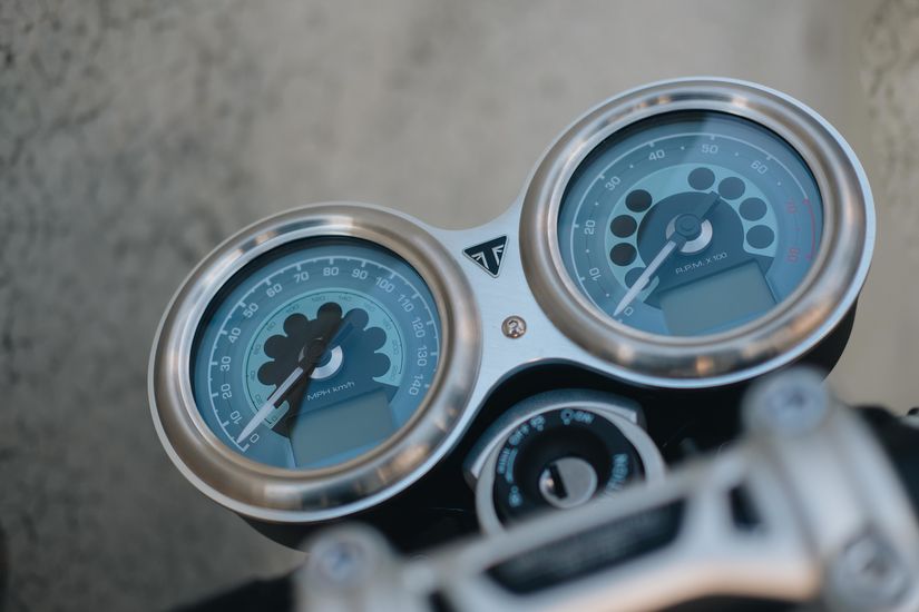 Мотоцикл Triumph Speed Twin Breitling Limited Edition