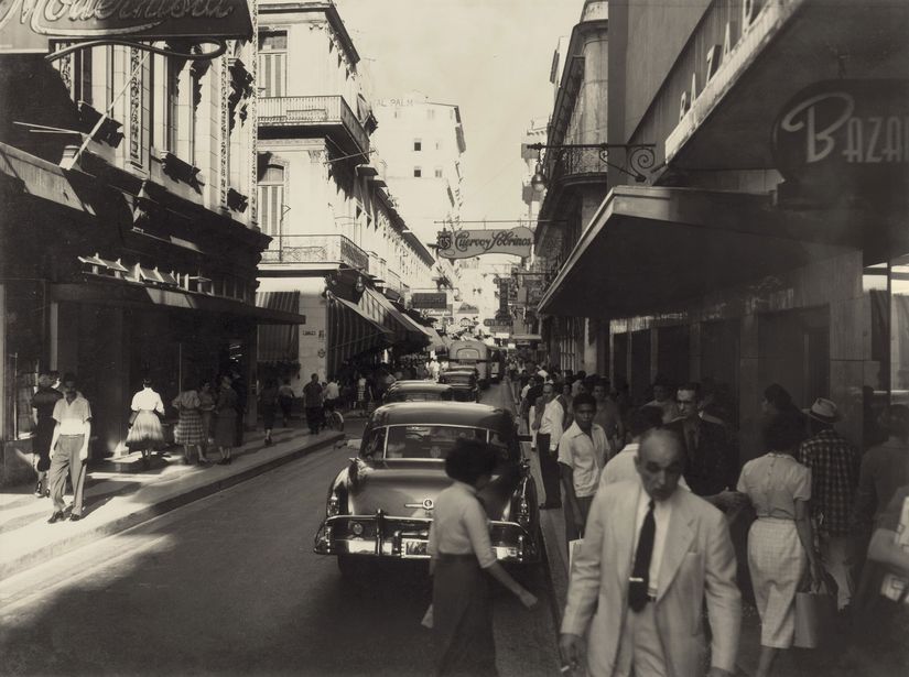 Часовой магазин Cuervo y Sobrinos в Гаване