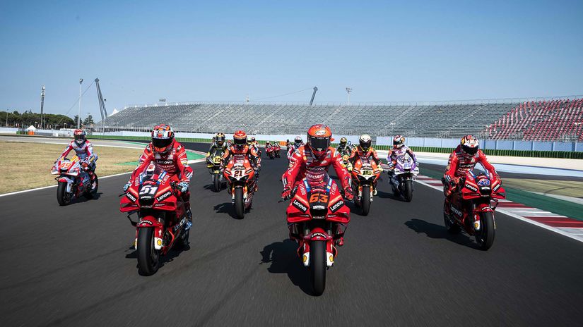Всемирная неделя Ducati