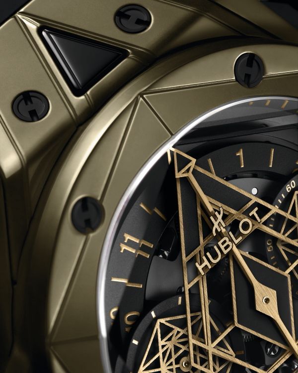 Часы Hublot Big Bang Sang Bleu II Magic Gold 