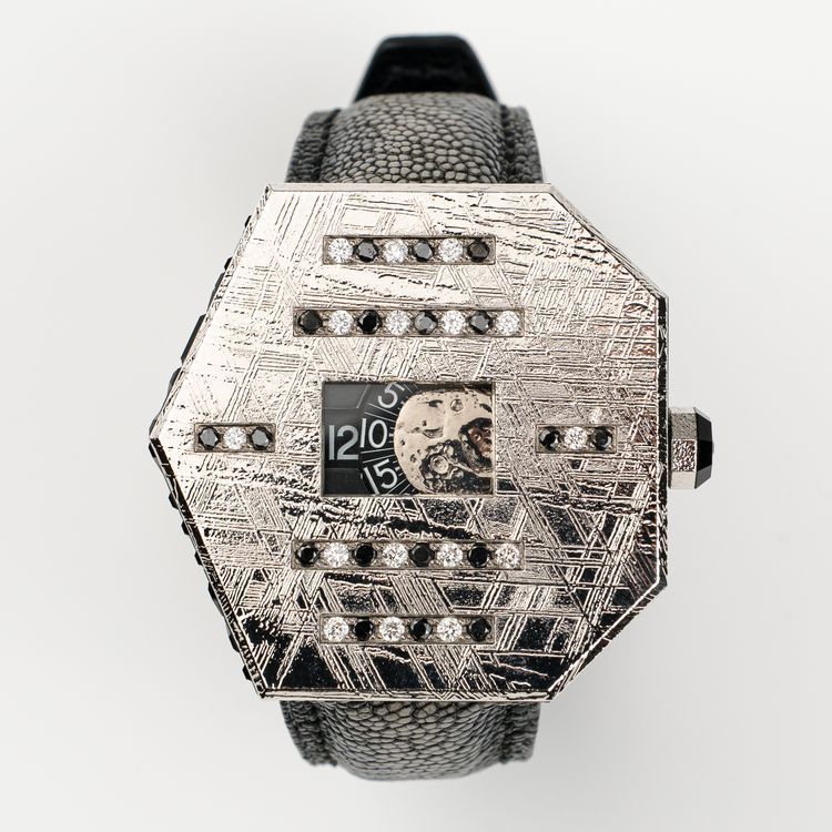 Номинация «Часы из драгоценных металлов» - ART1711, модель Meteorite Diamond Watch