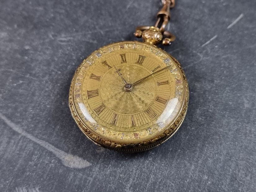 На аукцион выставили часы Чарльза Диккенса На аукцион выставили часы Чарльза Диккенса