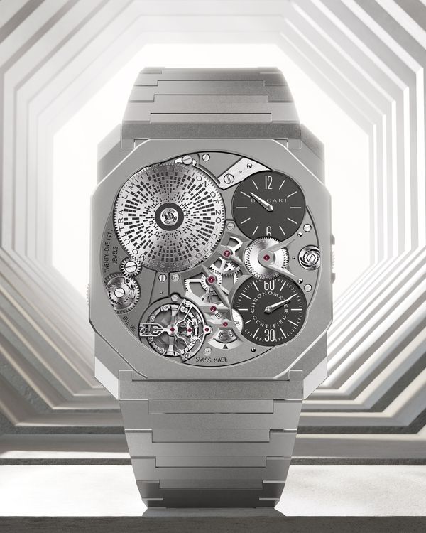 Часы Bvlgari Octo Finissimo Ultra 