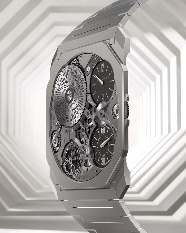 Часы Bvlgari Octo Finissimo Ultra 