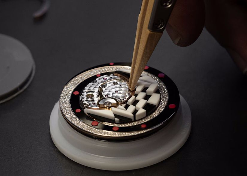 Часы Jaquet_Droz_La_Ronde_Des_Baisers