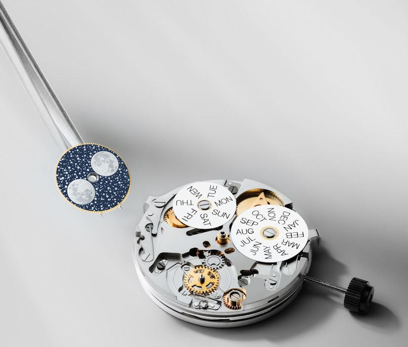 Первый полный календарь Raymond Weil Freelancer Первый полный календарь Raymond Weil Freelancer