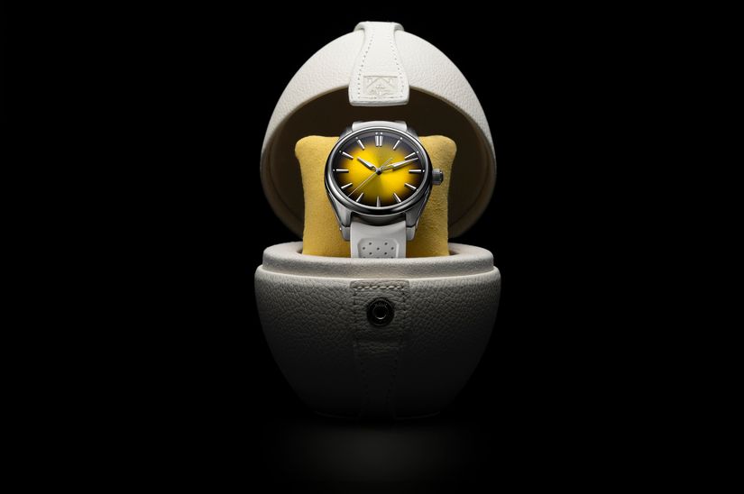 H. Moser & Cie. представила модель Pioneer Centre Seconds Sunny-Side Up