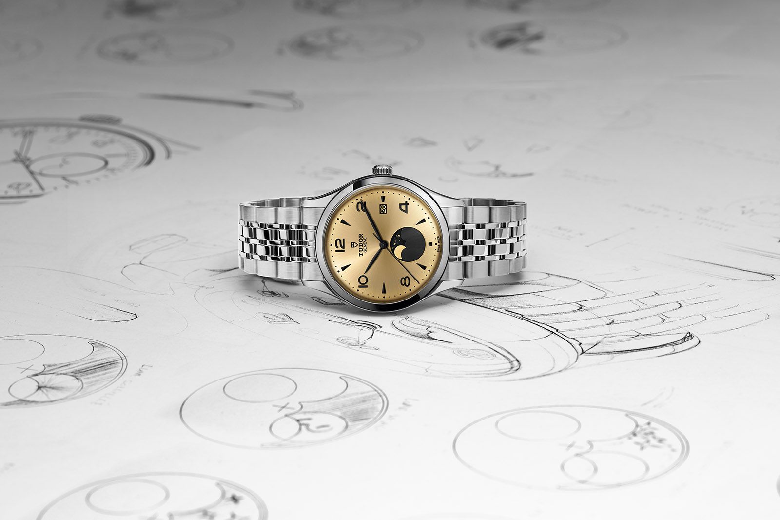 Часы Tudor 1926 Luna