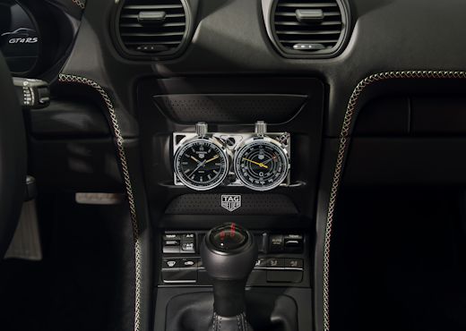 Часовые приборы TAG Heuer установили в особые Porsche