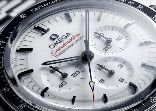 Omega Speedmaster Moonwatch c белым циферблатом