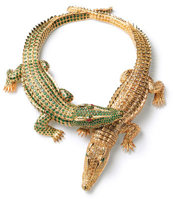 Ожерелье Crocodile из золота, покрытого 1023 бриллиантами и 1060 изумрудами, изготовленное в 1975 году по заказу мексиканской кинозвезды Марии Феликс 