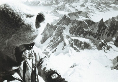1960 - Выпущены первые часы DS-1 с системой двойной защиты DS; часы Certina сопровождают экспедицию на вершину Дхаулагири (8222 м) в Гималаях
