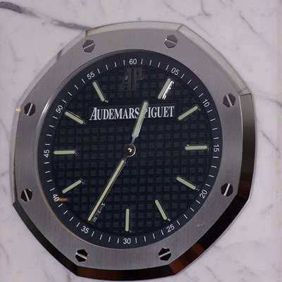 Настенные часы Audemars Piguet Royal Oak