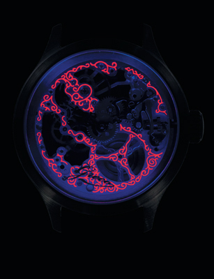 Премьера Базеля-2014: в часах Trance Time от новой марки Greco, основанной французским дизайнером Стефаном Греко, люминесцентным составом покрыты элементы механизма