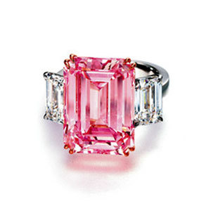 Розовый бриллиант 