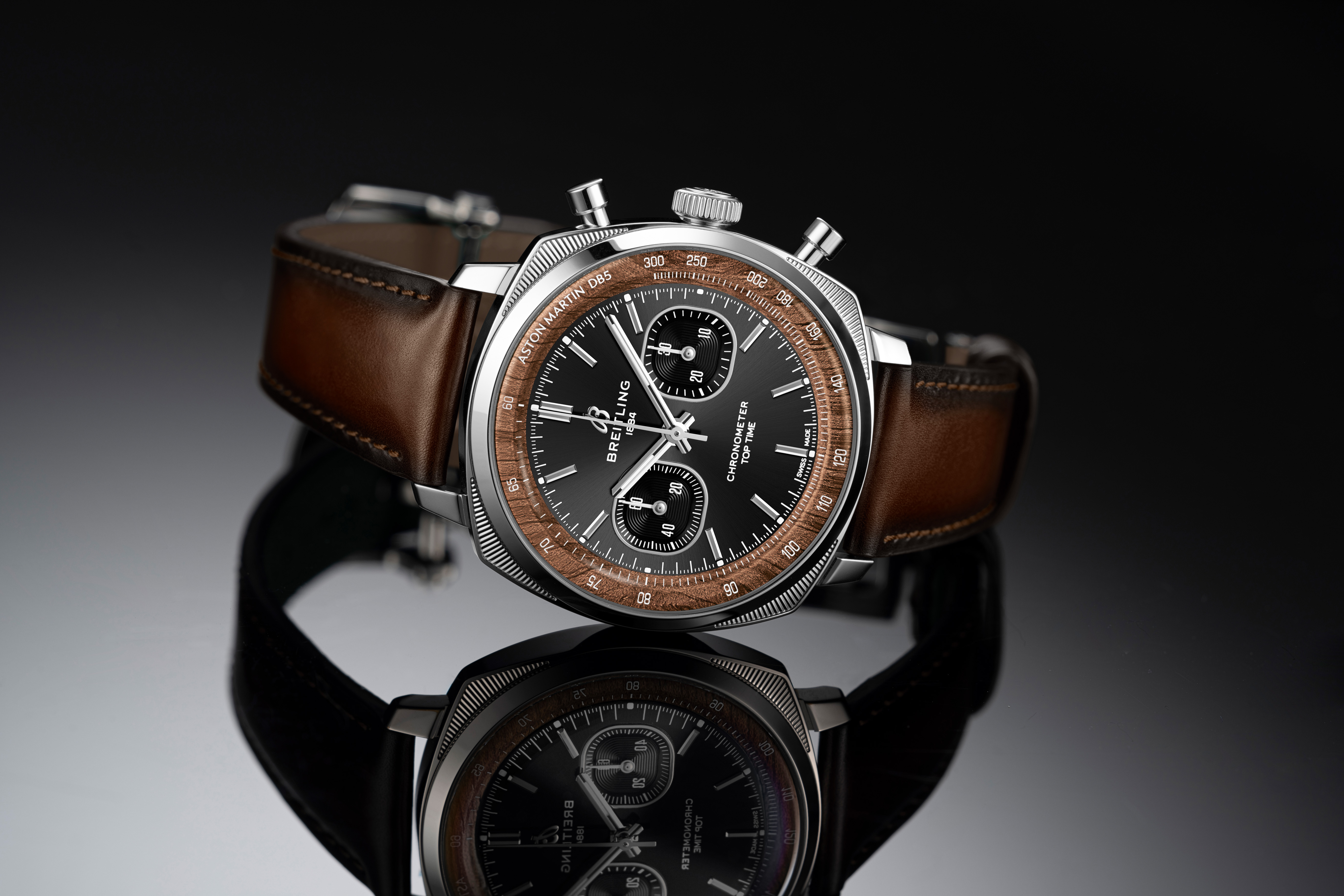 Часы Breitling Top Time B01 Chronograph 41 Tribute to Aston Martin DB5 Часы Breitling Top Time B01 Chronograph 41 Tribute to Aston Martin DB5