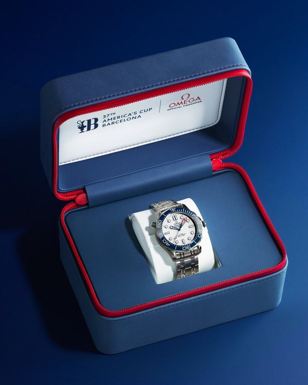 Часы Omega Seamaster Diver 300M America’s Cup