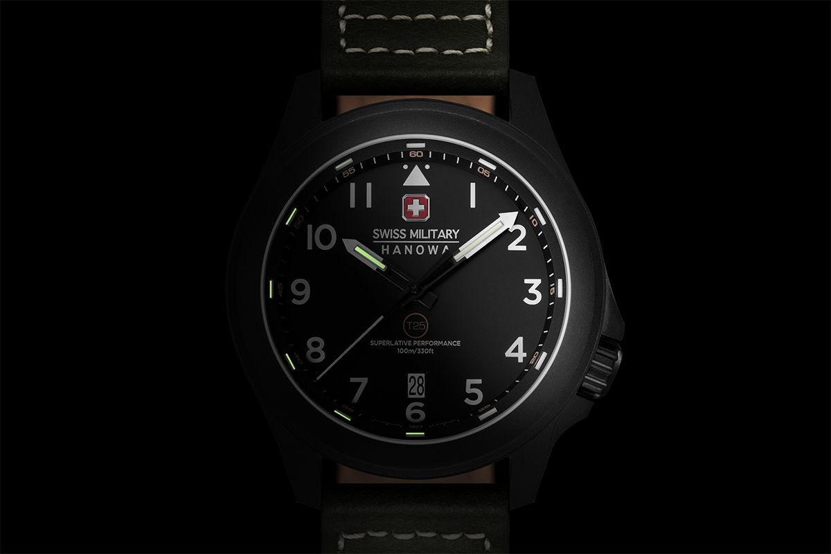 Компания Swiss Military Hanowa представила серию часов с тритиевой подсветкой Fieldmaster Tritium